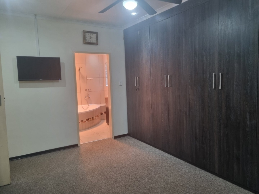 4 Bedroom Property for Sale in Vaalpark Free State